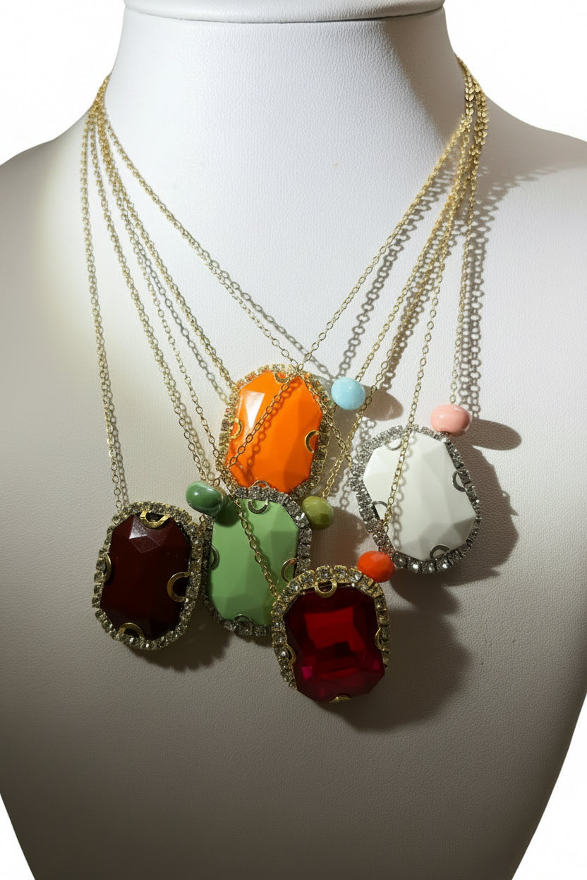 Collana Sea Stones – Girocollo in Acciaio Dorato con Pietra in Resina