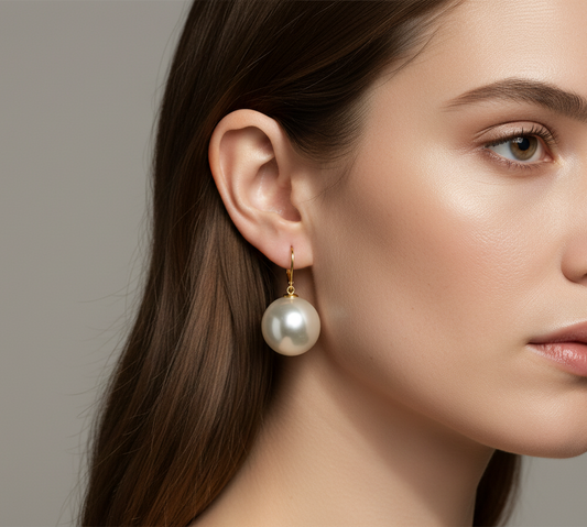 Cose E Bijoux Orecchini Bolle featuring large 24mm white pearls on gold-plated 925 sterling silver hooks